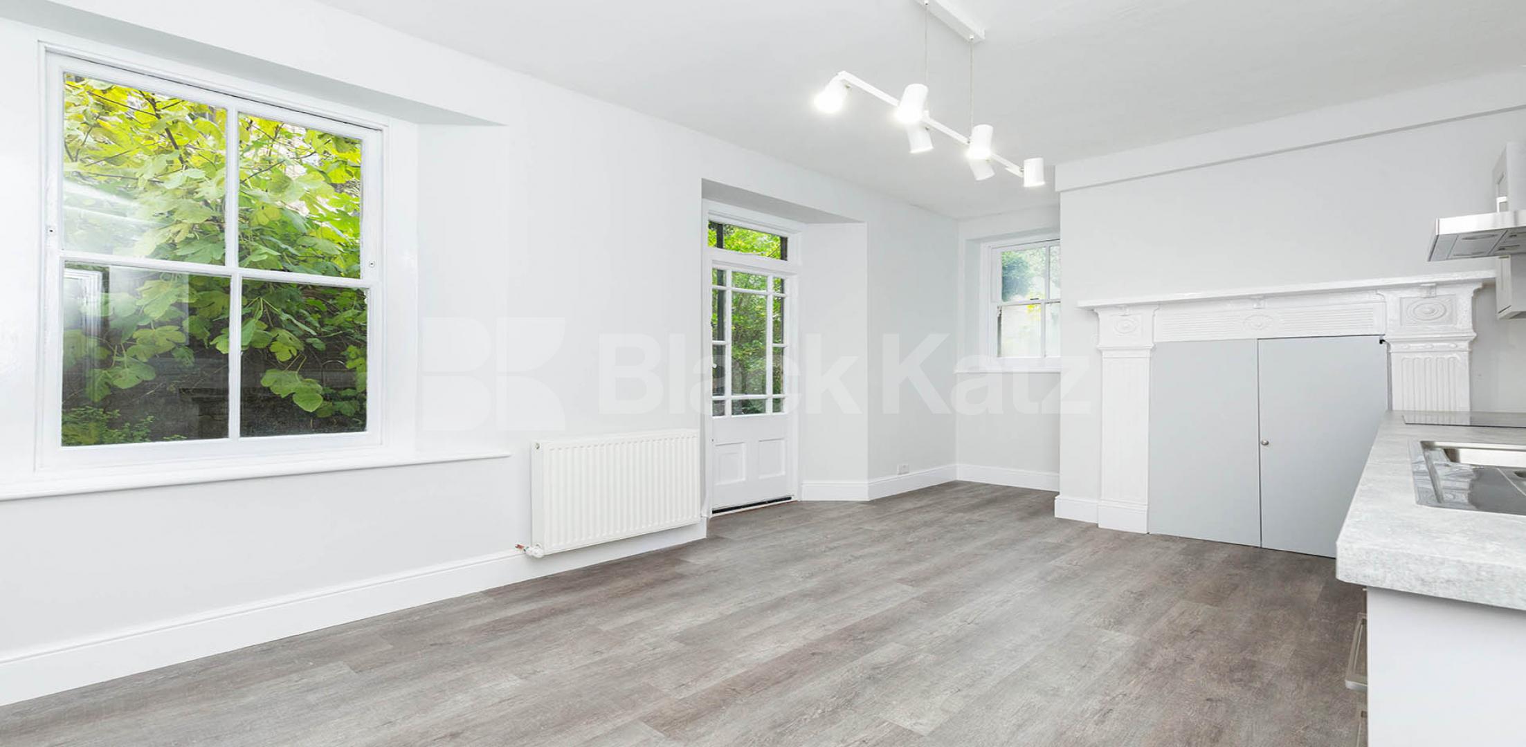 			3 Bedroom, 1 bath, 1 reception Apartment			 Hornsey Lane, Highgate